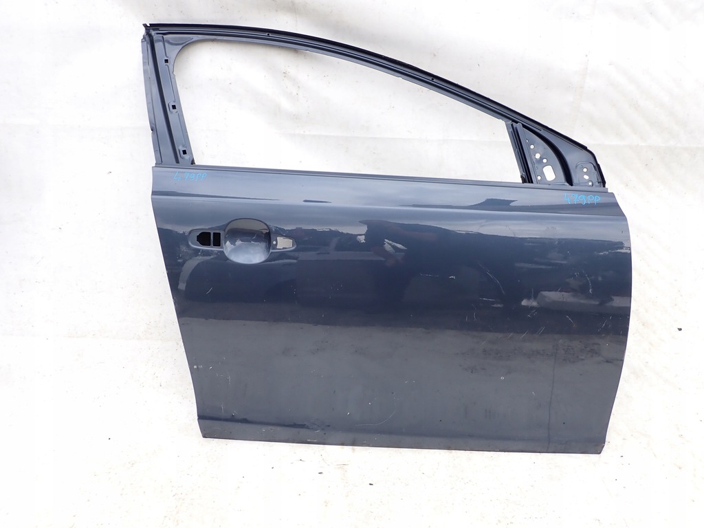фото №1, Volvo v40 12- двері праве перед передні