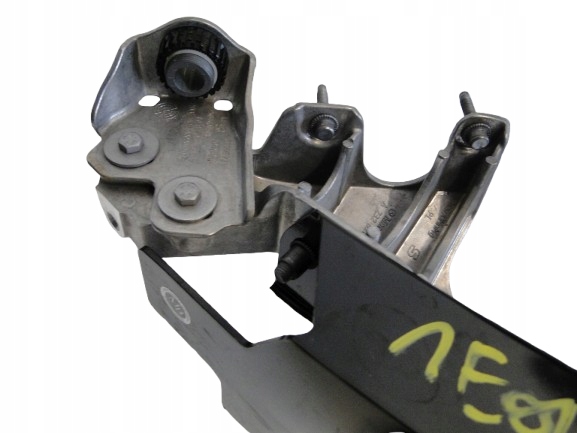 фото №1, Mercedes кронштейн правый кронштейн лампы кронштейн балка 55 63 amg sl r232 232