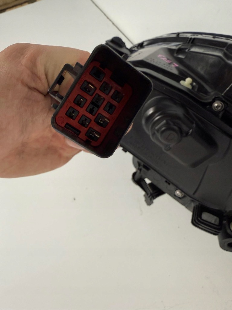 фото №9, Лампа перед передня права volvo s60 ii v60 i bi-xenon 31420674 cala europa