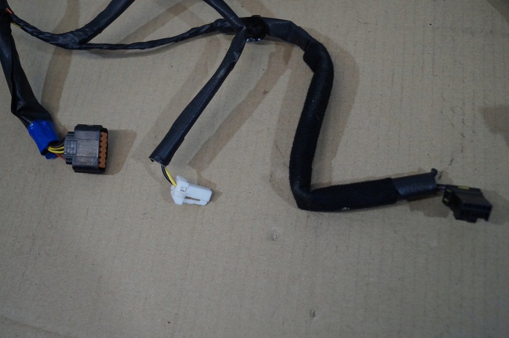 фото №14, Жгут крышки багажника hyundai tucson ii iii lift 18-20r 91681-d7110