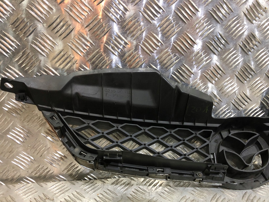 фото №3, Решітка радіатора решітка радіатора mazda 5 v przed liftingiem