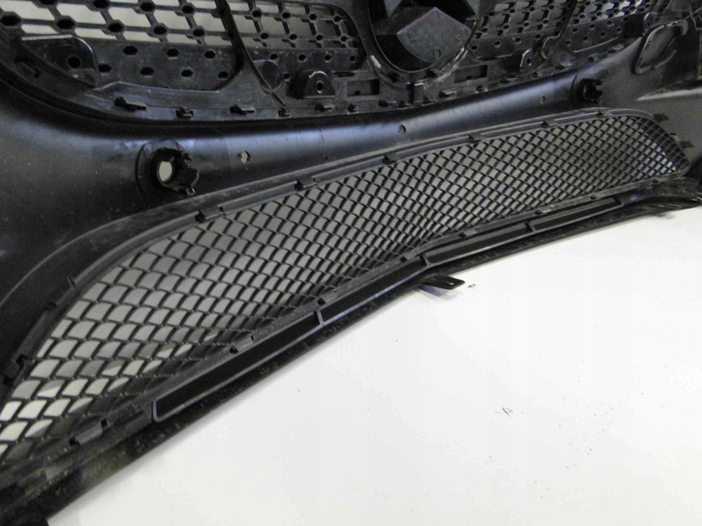 фото №8, Mercedes slc r172 172 решётка средняя бампера