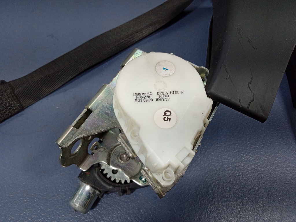 Купить Cl w216 ремень безопасности задний  правый a2168601085