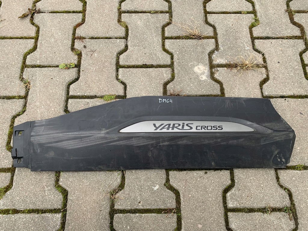 фото №1, Toyota yaris cross молдинг дверь правый задняя 75077-0d020