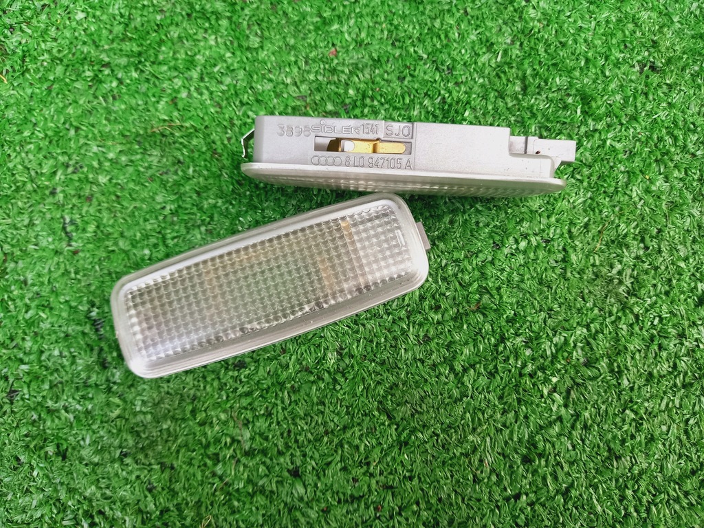 фото №10, Audi a3 8l 96-03 лампа освітлення салону кабіни стельовий 8l0947105a