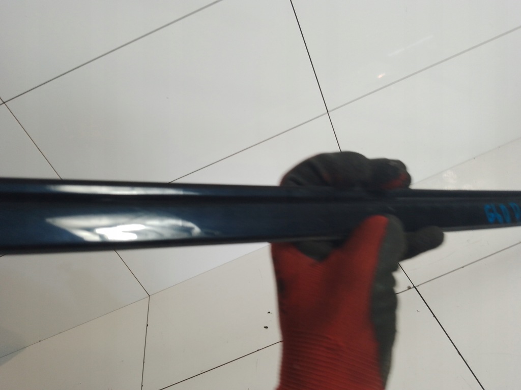 Молдинг кровельная bmw 5 e60 416 carbonschwarz правая с Разборки