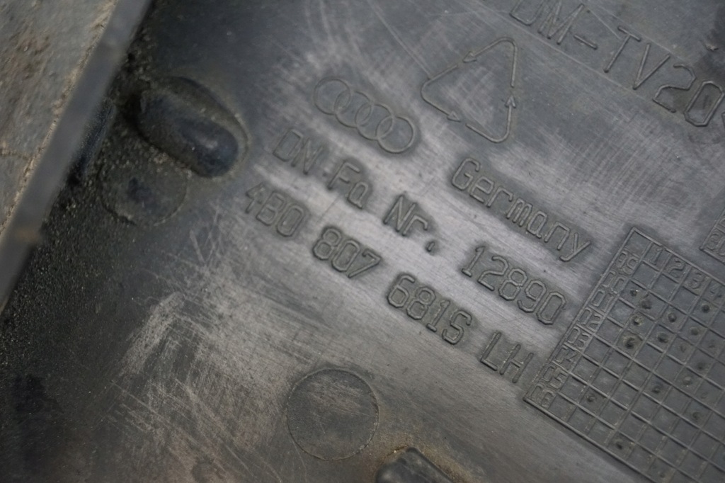 фото №11, Решітка бампера лівий перед audi a6 c5 4b0807681s