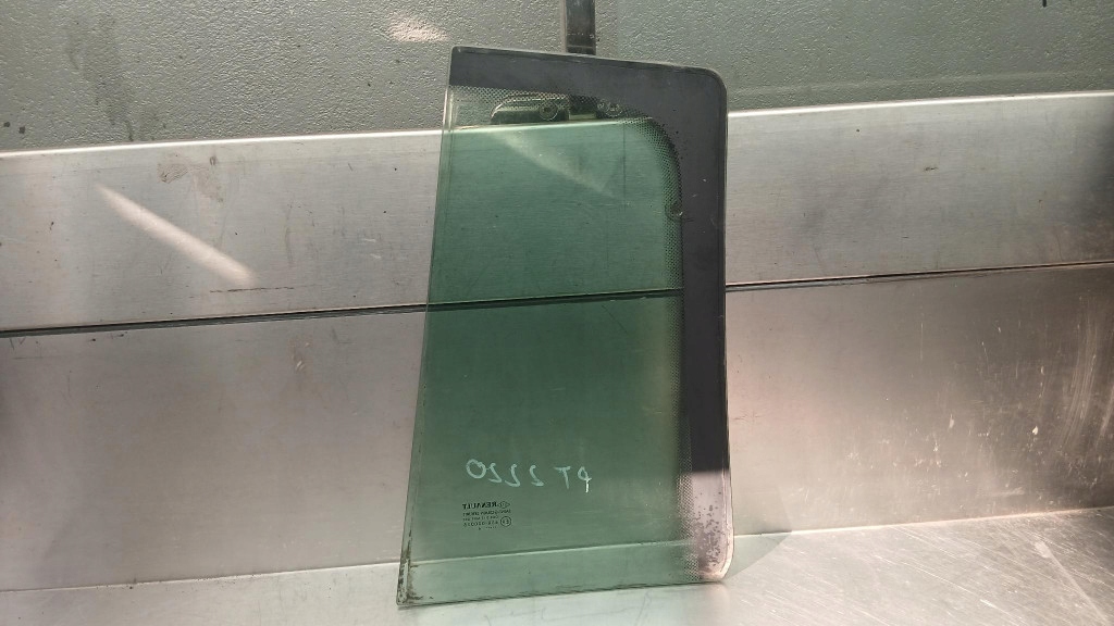 Скло двері правий задній малий renault megane ii рестайлінг  універсал 1.9 dci Доставка