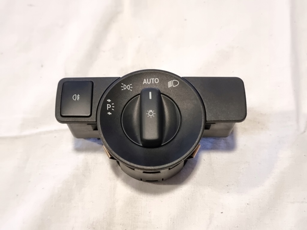 фото №1, Mercedes w447 w246 выключатель свет