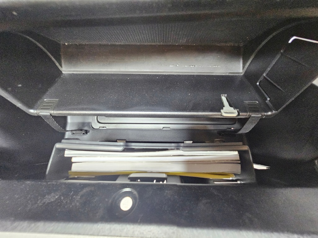 фото №9, Volvo xc40 17- бардачок пассажира 31442718 usa