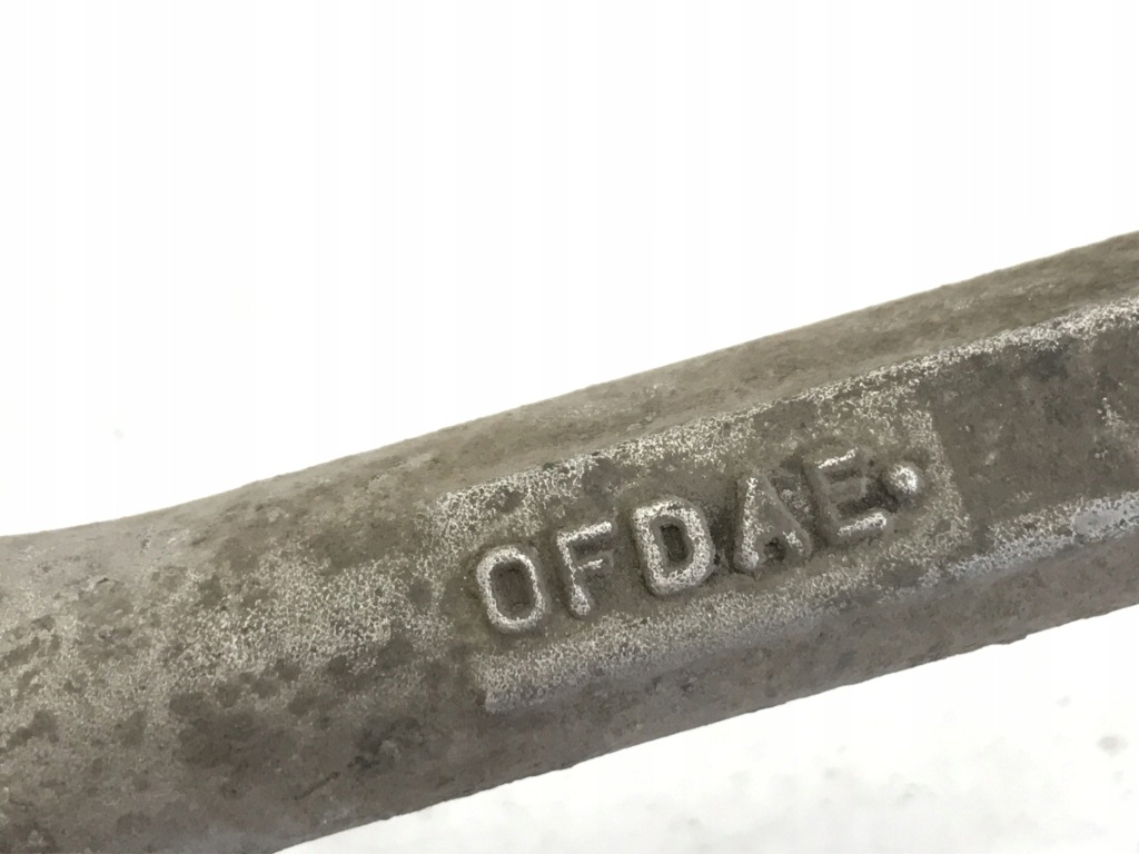 Tesla model y 3 наконечник тяга правая=левая Киев