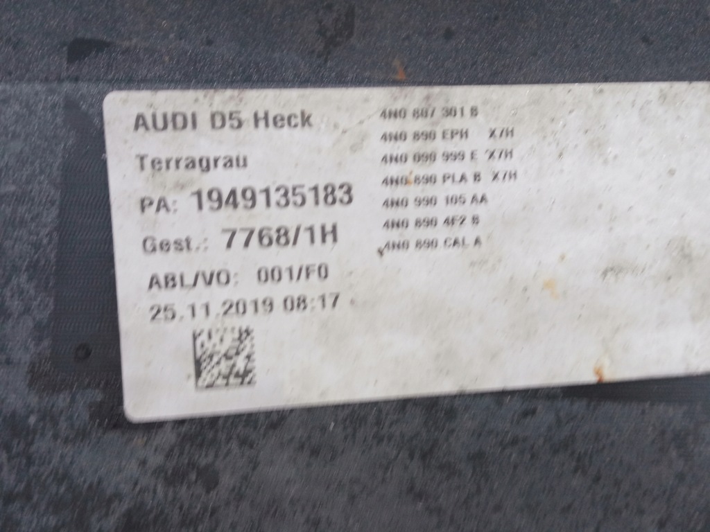 фото №10, Audi a8 d4 накладка хром бампер задня