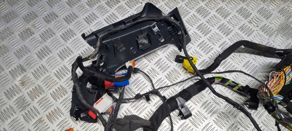 Peugeot оригінальний номер 9823066580 508 gt line джгут кабіни салону електрична Ціна