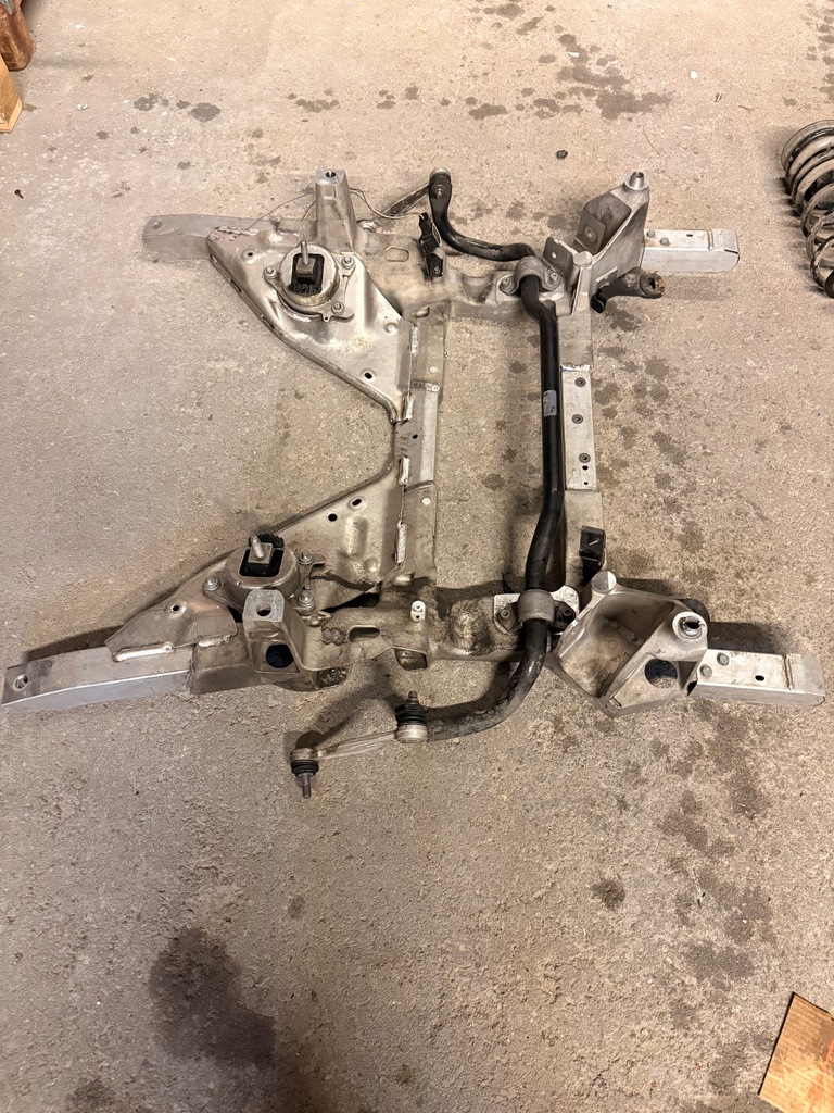 фото №1, Підрамник підрамник перед alfa romeo stelvio 2,2 d