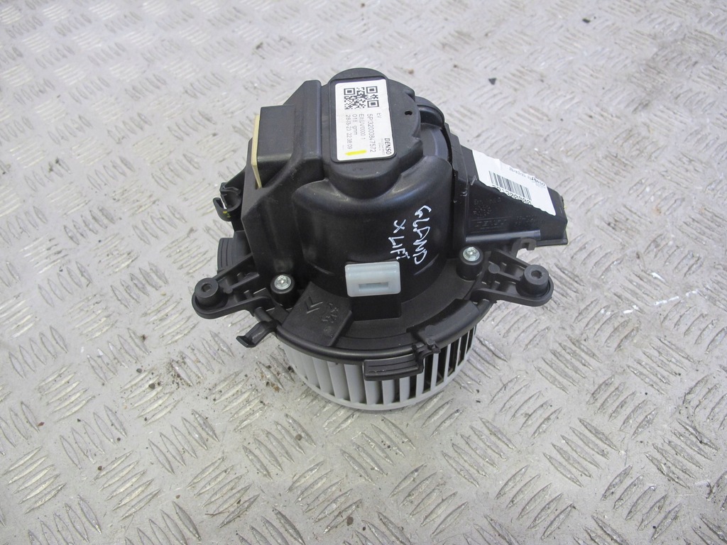 фото №1, Opel grandland x lift 1.6 thp воздуходувка вентилятор обдув 21-