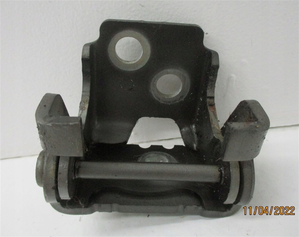 фото №1, Петля дверь правый перед нижний citroen c5 iii kgmd