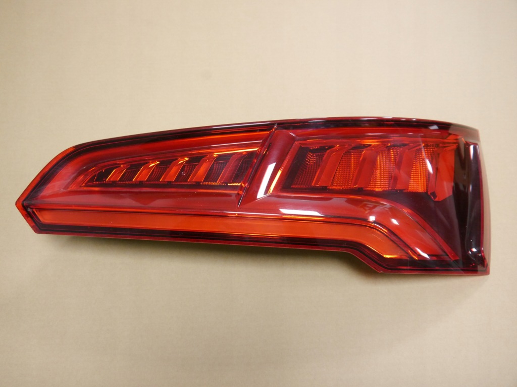 Купити Audi q5 80a фара задній led 80a945094