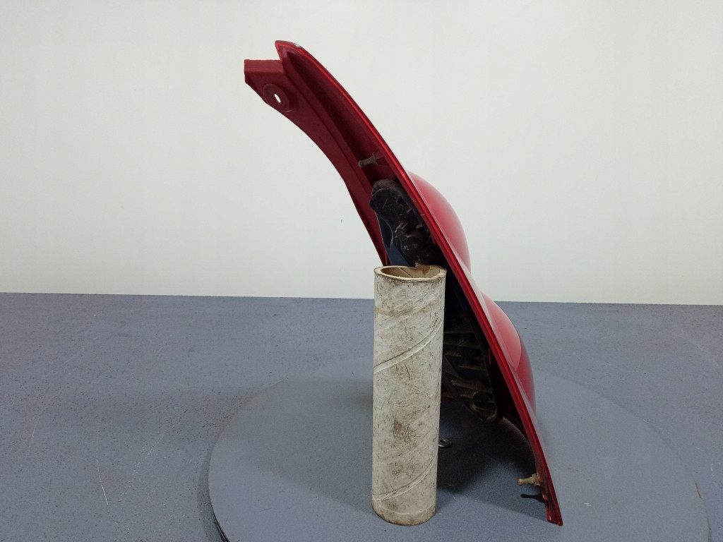 фото №8, Peugeot 107 05- лампа задняя левая задняя 81560-0h040