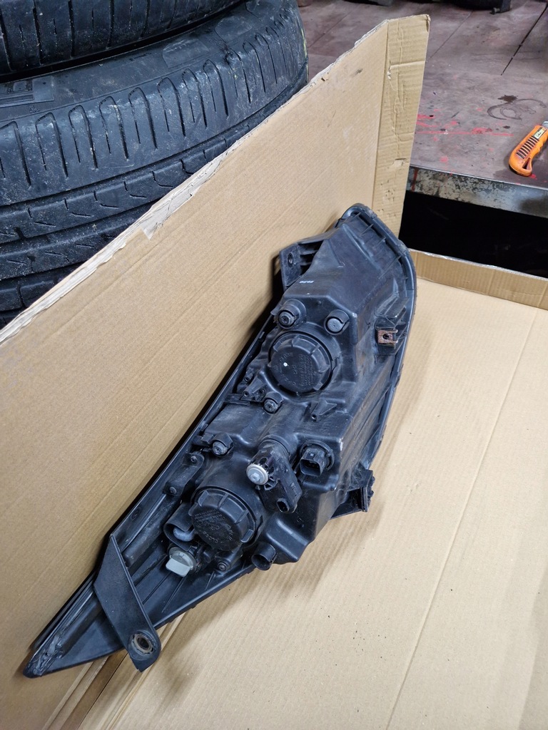 фото №8, Hyundai ix35 фара лівий перед uk