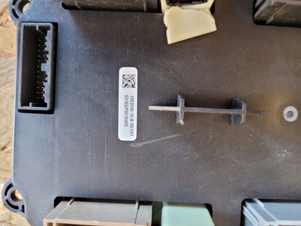 фото №2, Модуль підвіска двері tesla model x 1062056-10