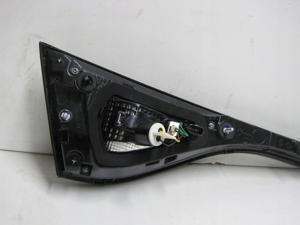 фото №14, Лампа задня renault arkana lift 23r 265553834 265502284r