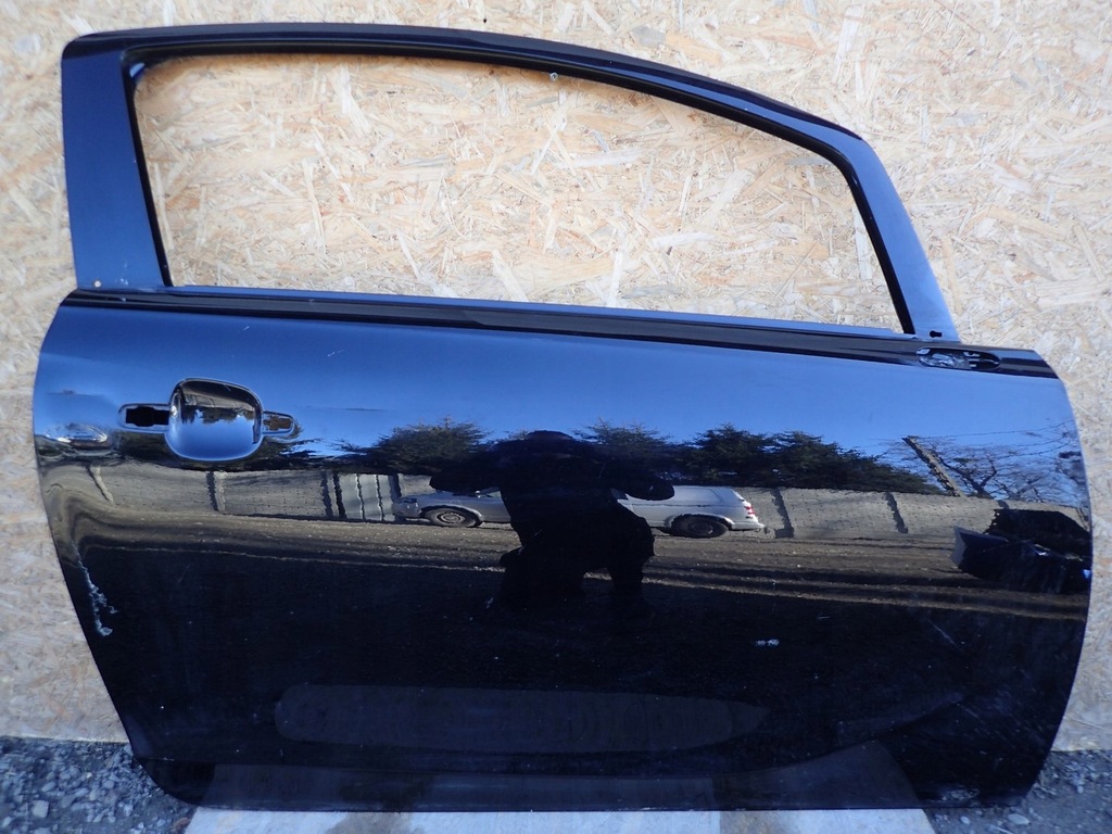 фото №1, Двері праве opel corsa e 3d 3 двері x15 2014-