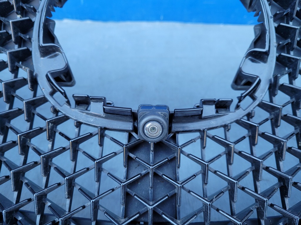 фото №11, Mazda оригінальний номер kb8b-50712 решітка радіатора решітка радіатора