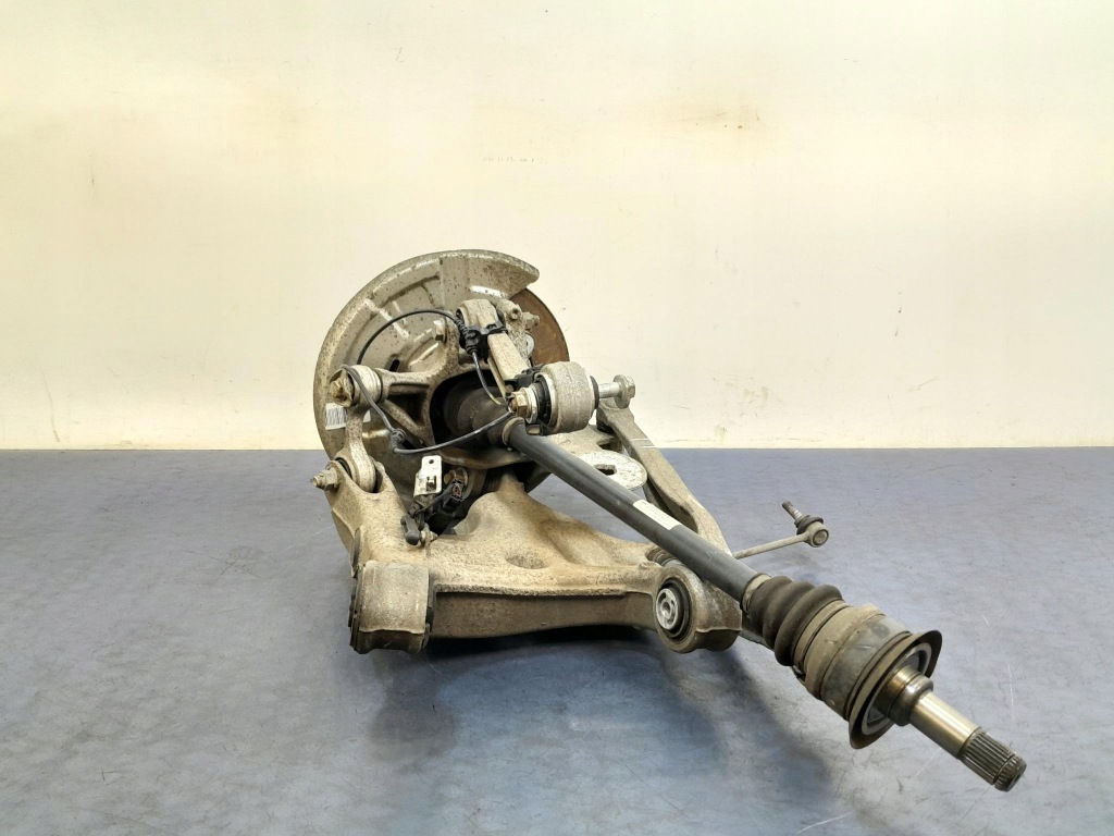 Bmw 5 f10 f11 2.0 d поворотний кулак привідний вал задні права в Україні