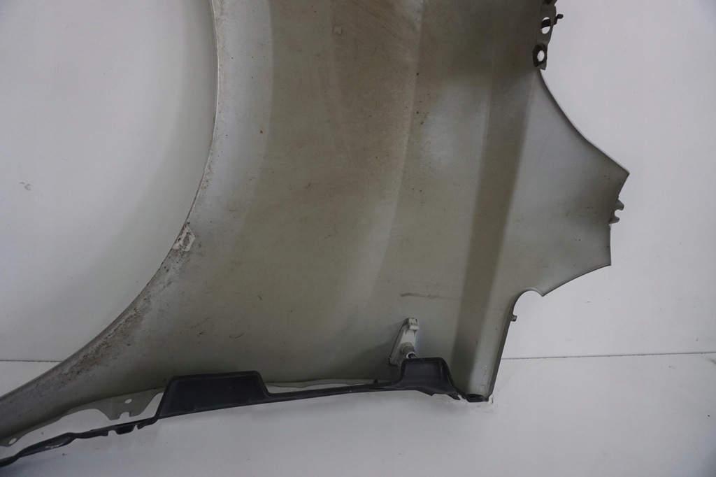 фото №12, Hyundai i800 h1 starex крыло передний правый серебристый mcl 663214h551