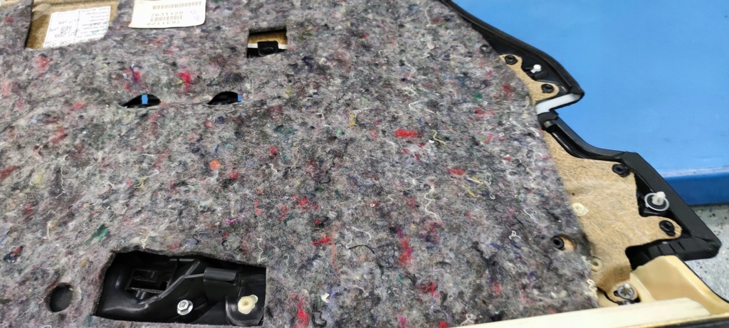 фото №11, Mercedes w211 правый обшивка кожаный передний