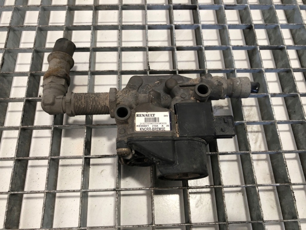 Купити Клапан ebs renault trucks t 21327358 10.8 460km