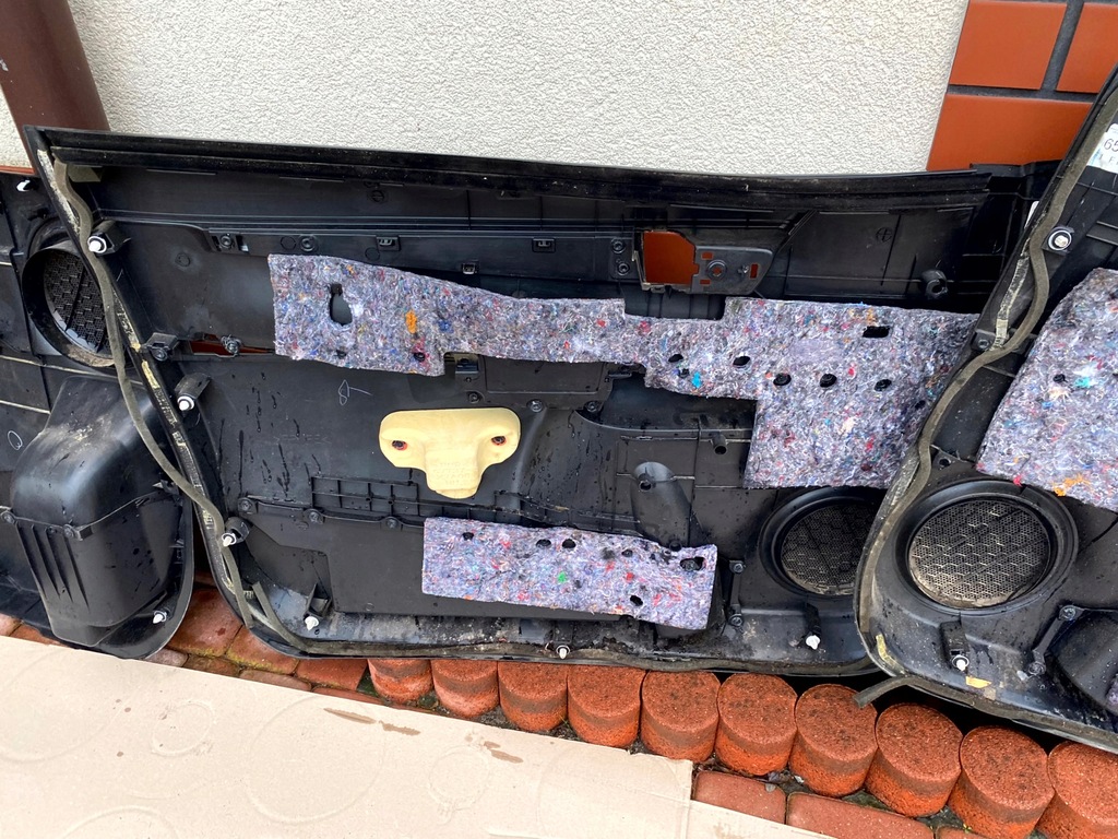 фото №12, Hilux viii 15- 1,5 кабіни обшивка оббивка двері лівий правий перед задня