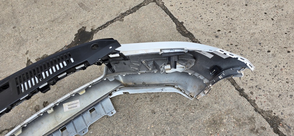 фото №11, Бампер решётка радиатора vw tiguan r-line lift 5n0