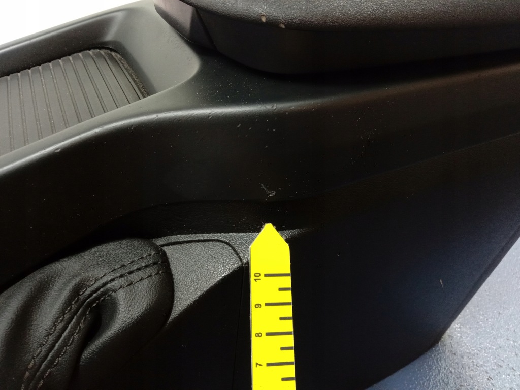 фото №9, Volvo v40 ii 12- тунель середній підлокітник