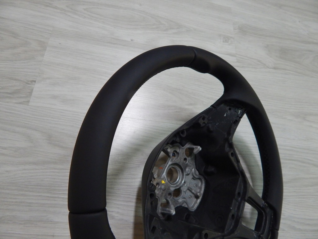 фото №6, Vw passat b8 - воздуховод pod multi - nowa кожа bez залог !!