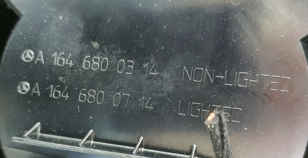 фото №12, Тунель середній підлокітник mercedes-benz оригінальний номер a1646800314