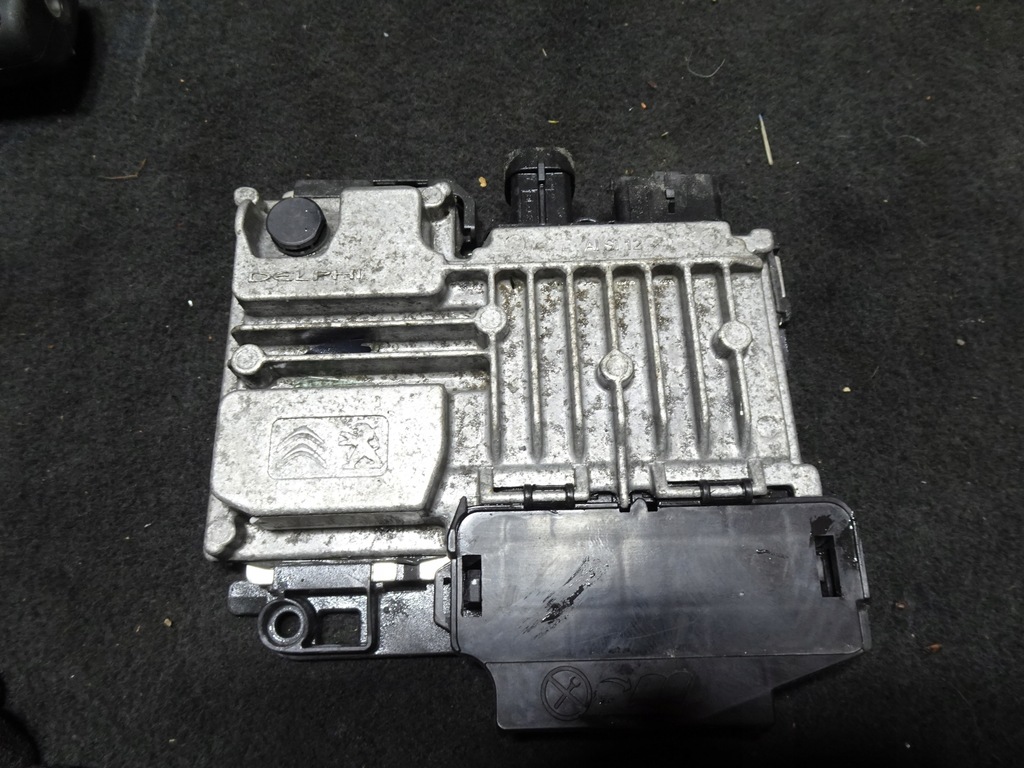 фото №1, Peugeot 2008 модуль запуск стоп 9819596180