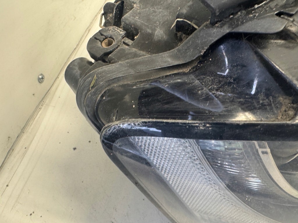 Audi a5 8t лампа правый перед ксенон 8t0941004l Недорого