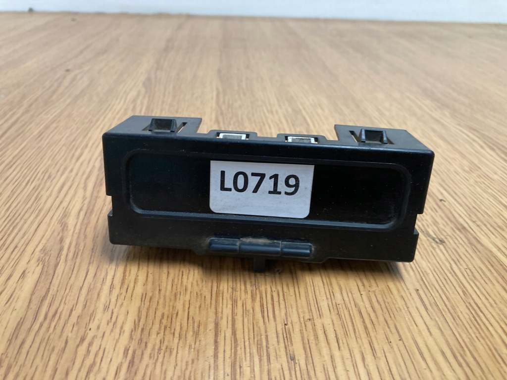 Купити Дисплей renault 7700428029a