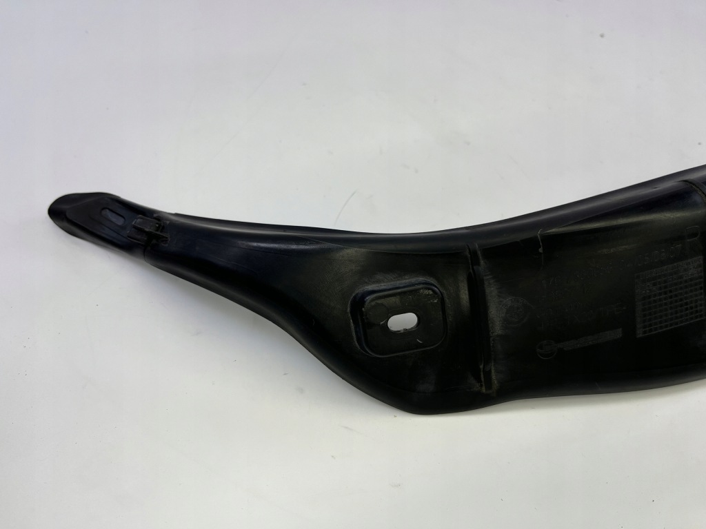 Прокладка крыла правый  bmw g11 g12 7330656 Недорого