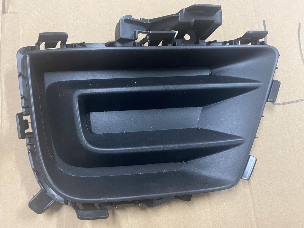 Купити Mazda 5 lift 08- решітка решітка радіатора рамка ліва бампер