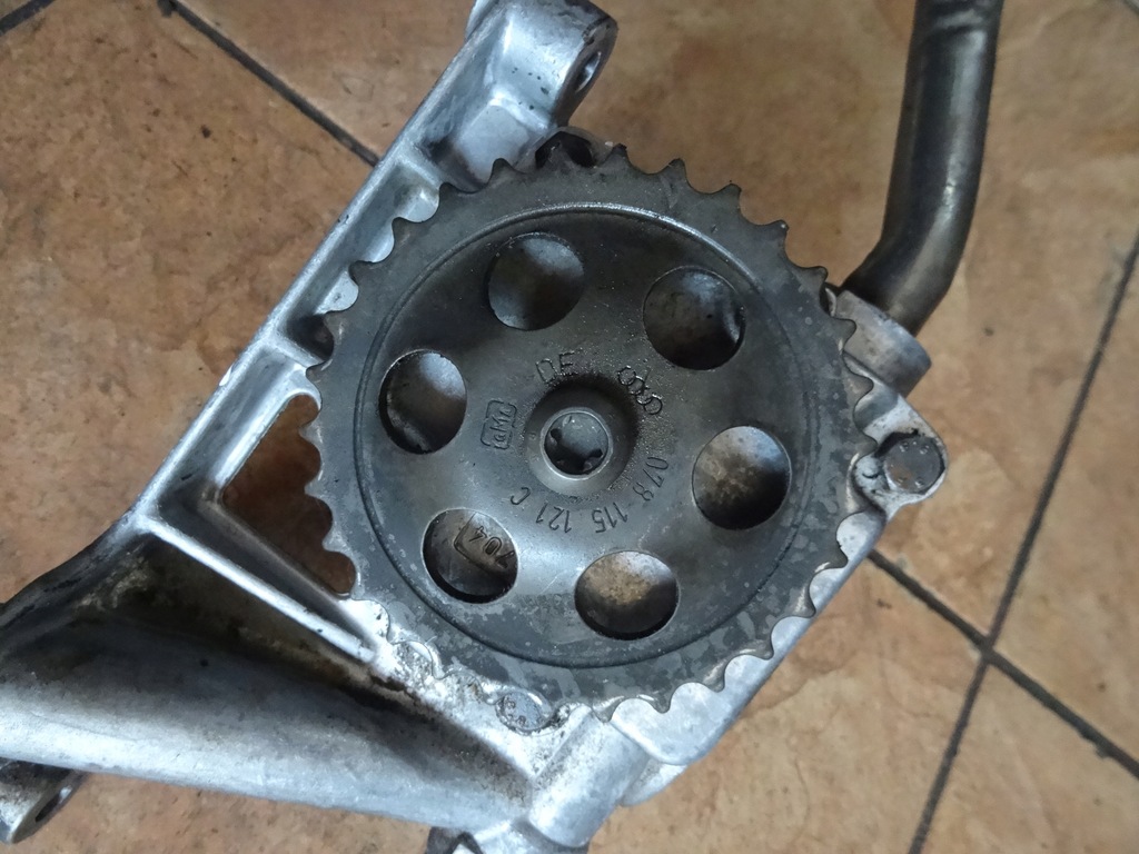 фото №5, Audi a6 c5 2.4b 01' насос оливи 078115105