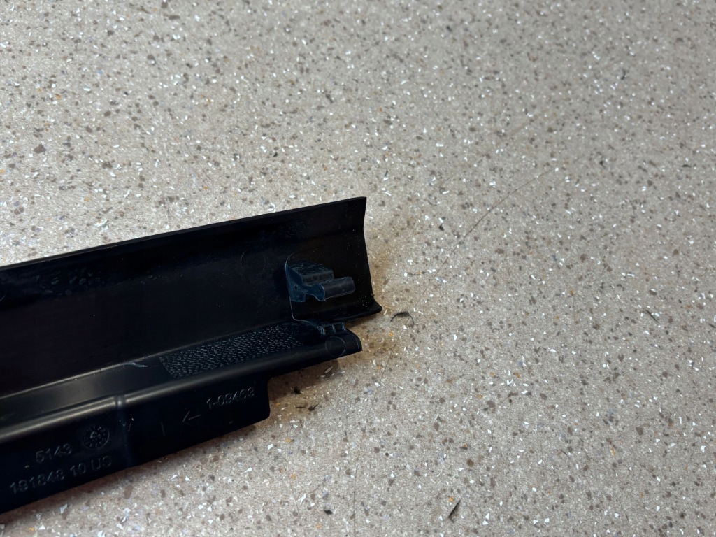 Купити Element оздоблення стійка ліва сторона bmw x5 g05 7484114