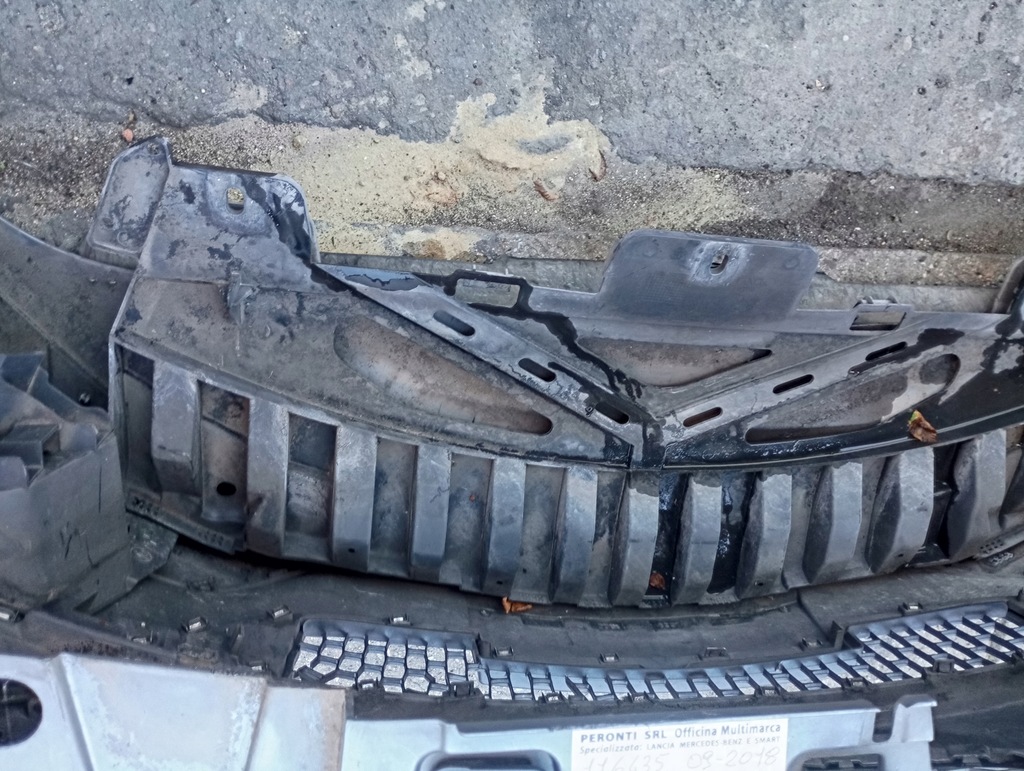 фото №13, Lancia delta iii бампер передний