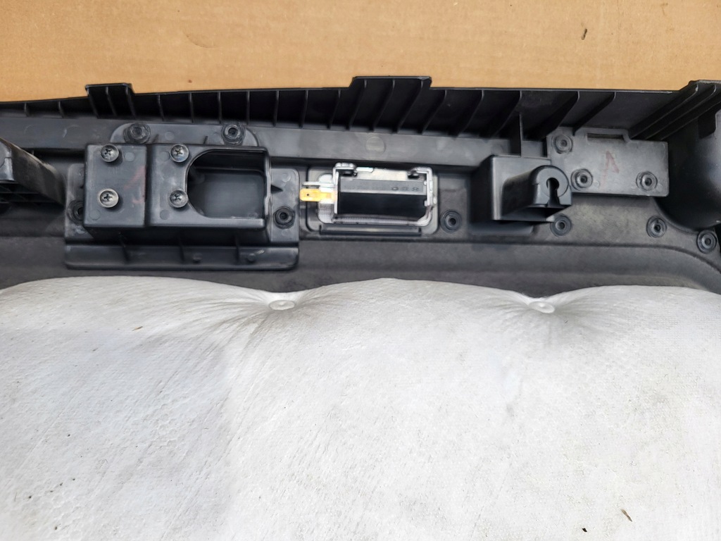 фото №9, Обшивка обивка багажника правый hyundai i40 kombi 85741-3z000 85744-3z006