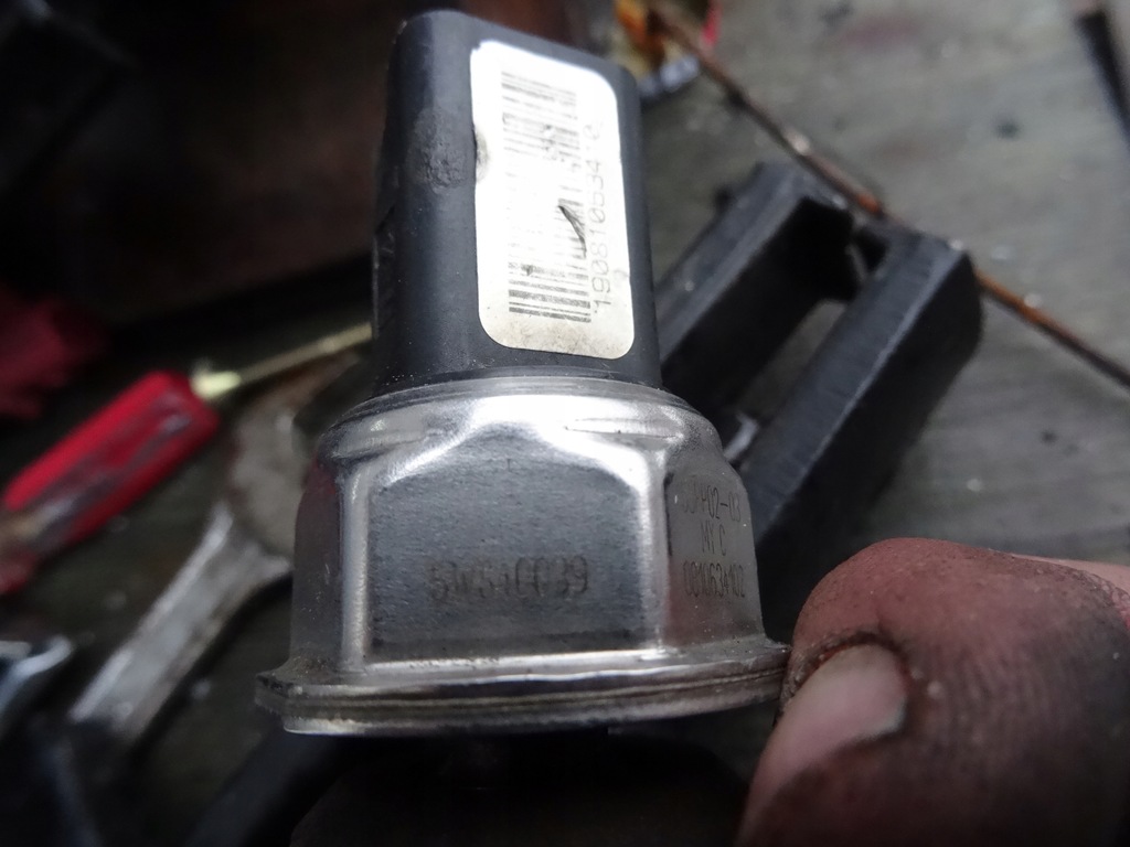 фото №7, Peugeot 1007 1.4 молдинг впрыскная