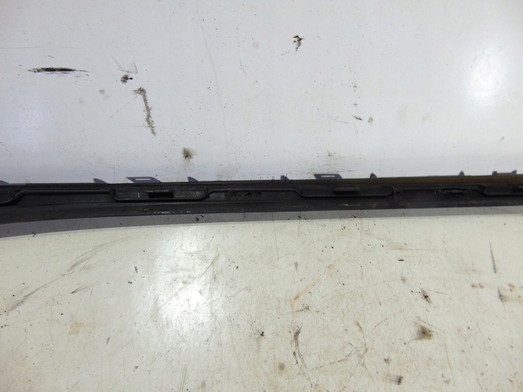 фото №7, Молдинг стекло лобовое левая peugeot 5008 i