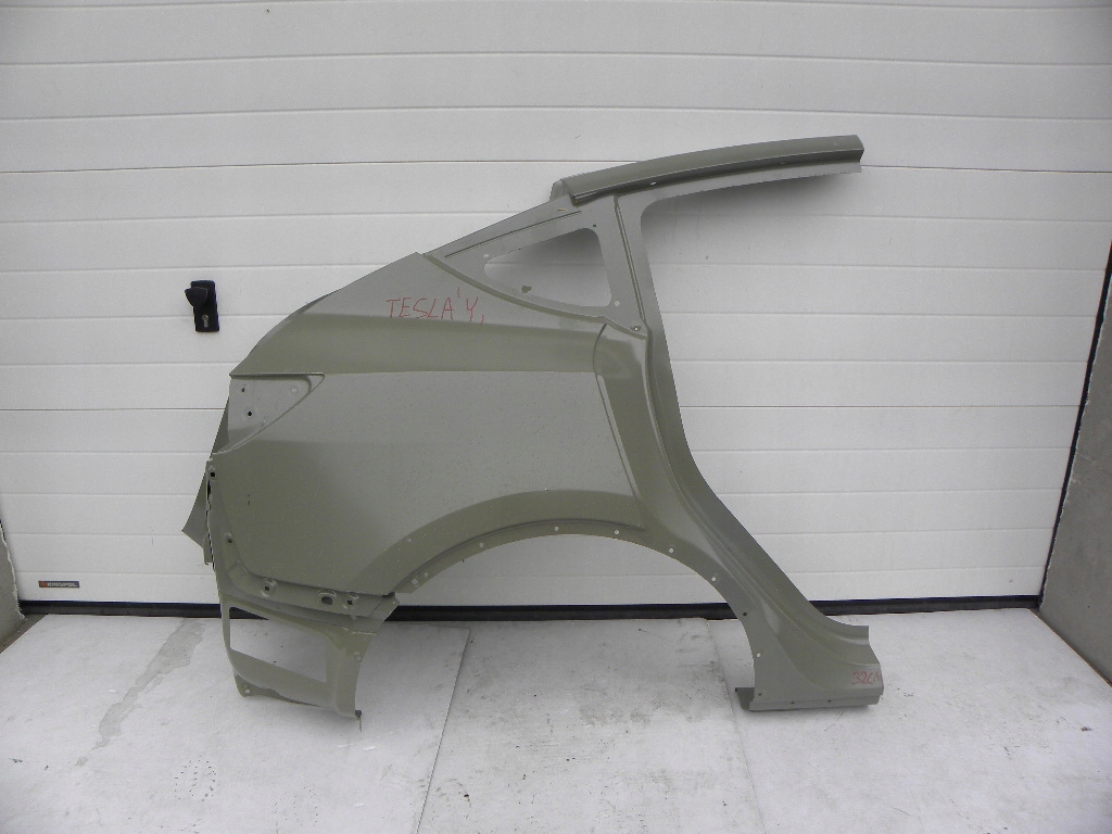 Купить Tesla model y крыло  задний правая сторона 2024 год