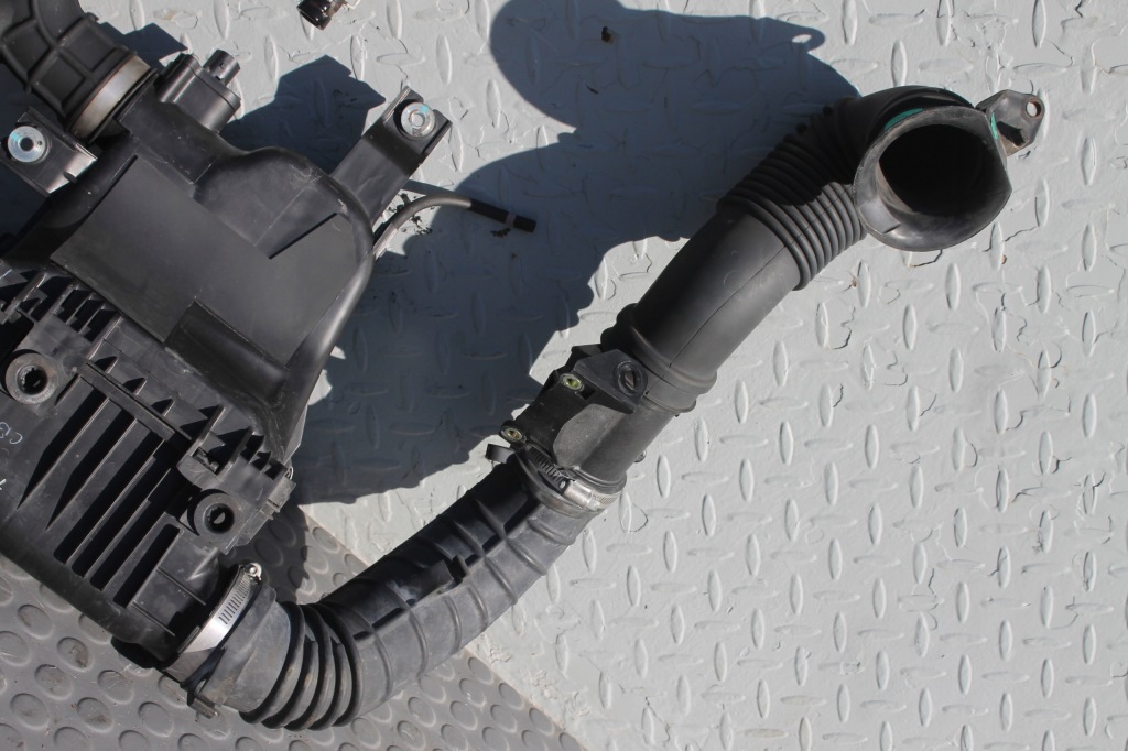 фото №11, Воздухозаборник труба корпус фильтра воздуха suzuki sx4 s-cross lift 1.0 16-21