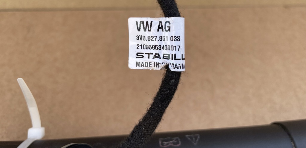 фото №5, Привід електричний кришки skoda superb iii 3v0827851 jak новий